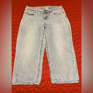 Denver Hayes MIA Curve Tech Light Blue Denim capris